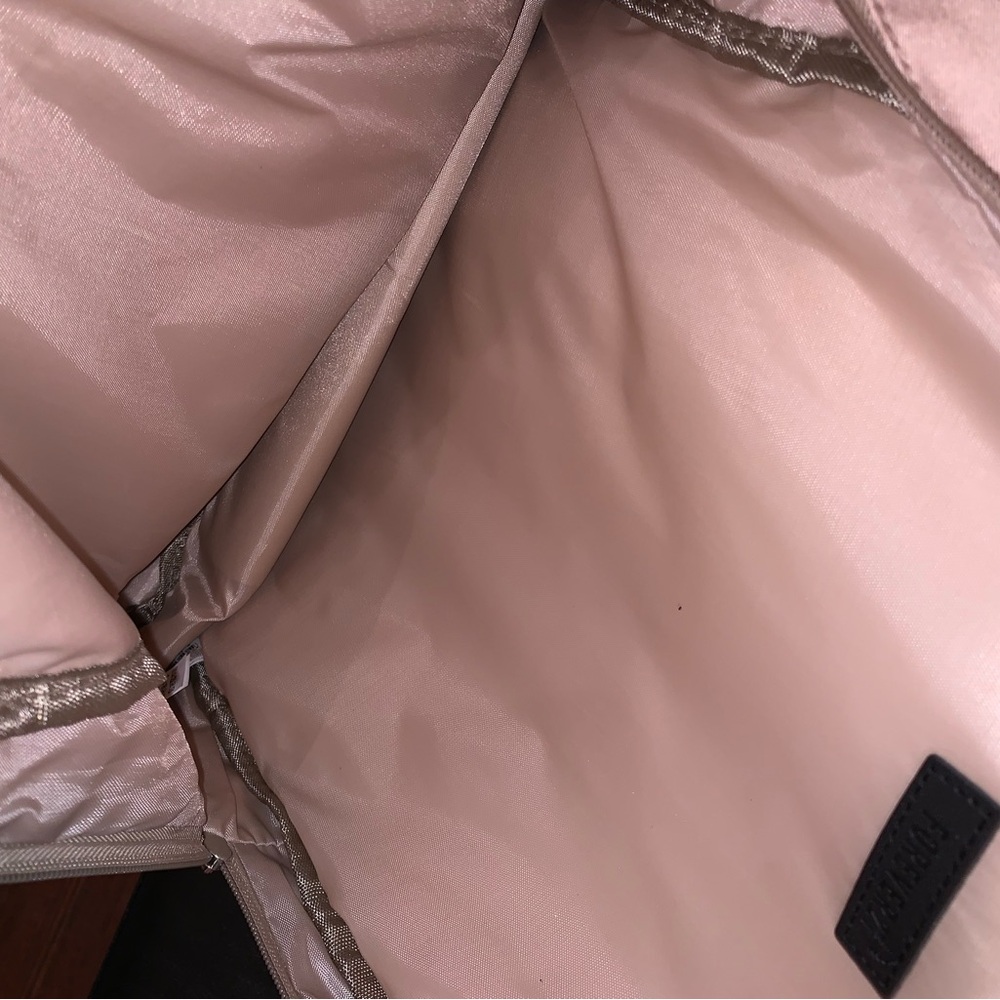 🩷4EVER 21🩷NYLON LARGE BACKPACK. GREAT CONDITION! - Picture 5 of 8